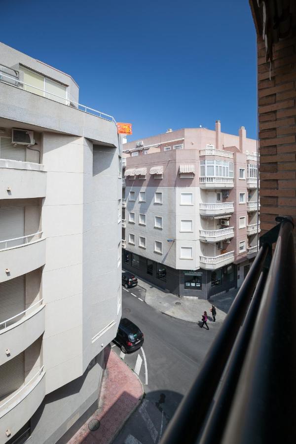 Hola Mar Apartment Torrevieja Exterior photo